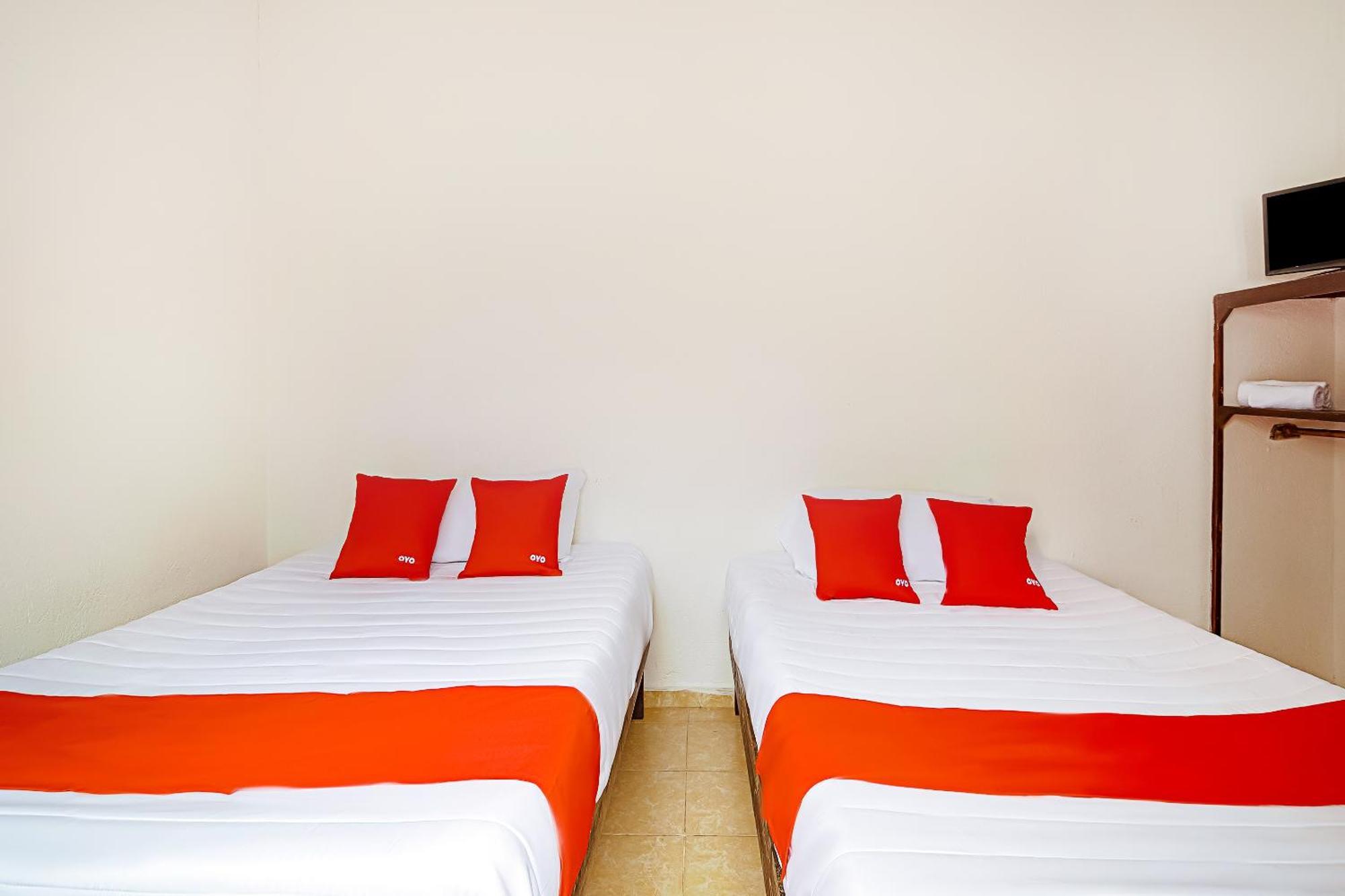 Oyo Hotel Posada Los Faroles,Tabasco 비야에르모사 외부 사진