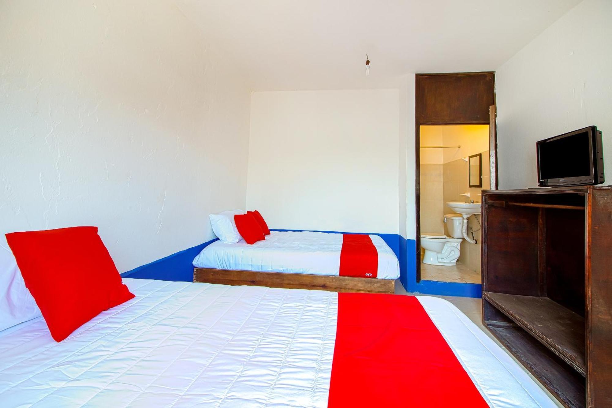 Oyo Hotel Posada Los Faroles,Tabasco 비야에르모사 외부 사진